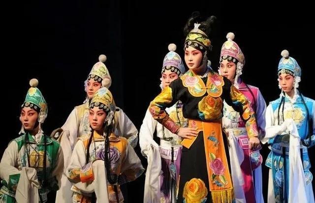 主角:忆秦娥,一个放羊娃的逆袭