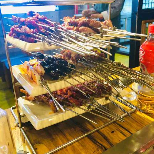 珲春玉善烧烤串城(朝中店)
