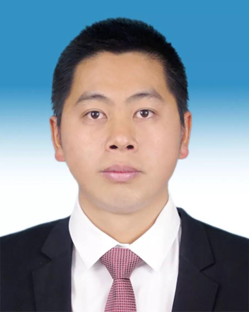 大学学历,1999年12月加入中国共产党,1996年7月参加工作,现任富源县富