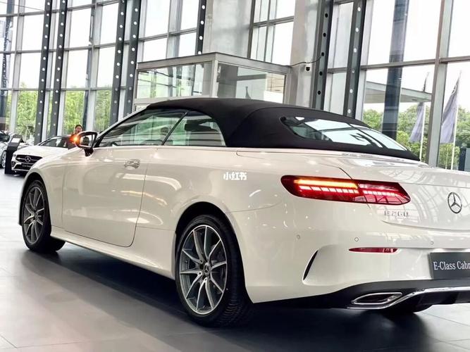 奔驰e260敞篷小跑车 夏日必备_跑车_夏天去哪玩_梅赛德斯-奔驰怎么样