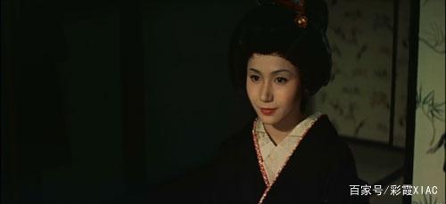 与其说《雪国》是以岛村的旅行来幽会驹子,邂逅了叶子,不如说驹子才是