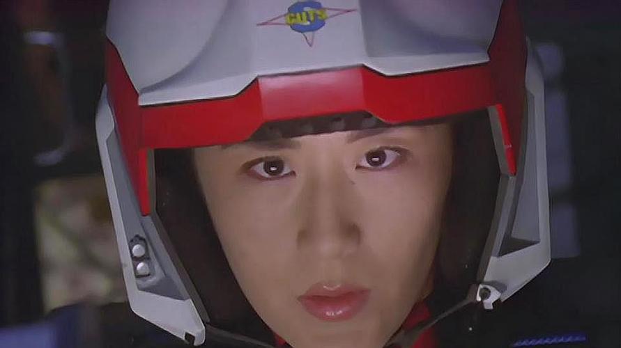 戴拿奥特曼:怪兽突袭胜利队总部,飞鸟和良一同出击,阻止外星人