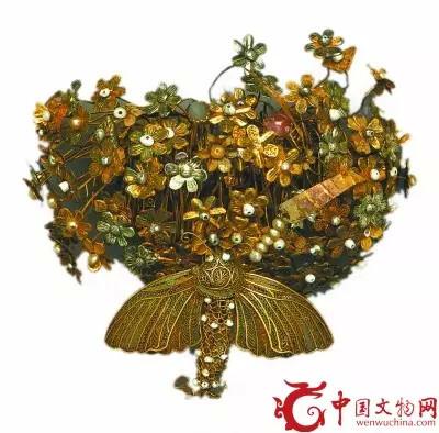 闹蛾金钗(陕西西安唐代李静训墓出土) 上元节戴闹蛾,闹蛾亦称"夜蛾","