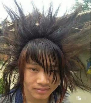 搞笑精选:开张第一天,竟然吓晕好几个