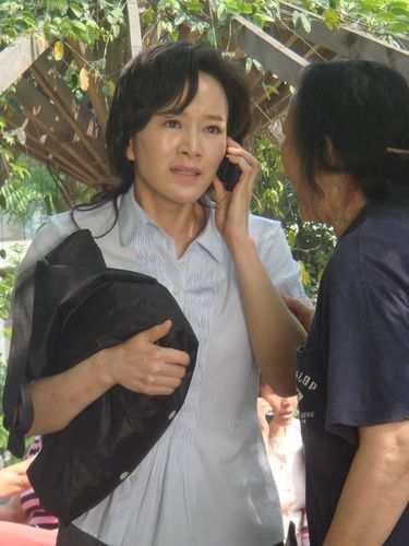 剧照 新浪娱乐讯 由武警政治部和中央电视台联合出品,实力派演员石爻
