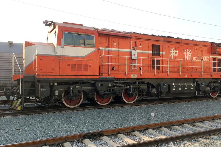  p> a target="_blank" href="/item/hxn3b型内燃机车/9793973" data