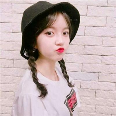 qq头像女生可爱卖萌00后