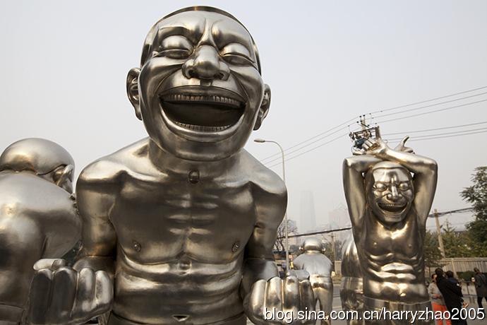 今日美术馆的雕塑