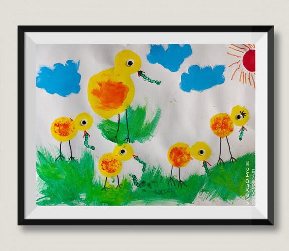 《小鸡捉虫吃》