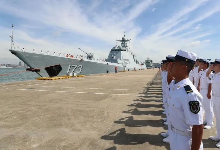 052d霸气返港,南海舰队迎回护航编队,北部战区海军庆祝建党百年