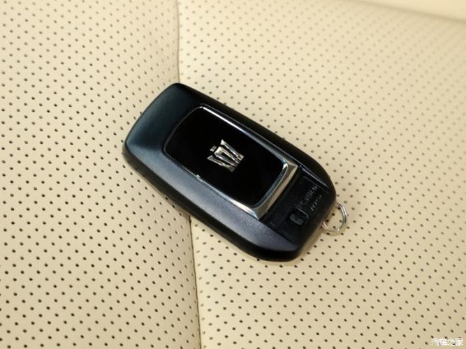 2021款丰田威尔法皇冠双擎25lhv尊贵版