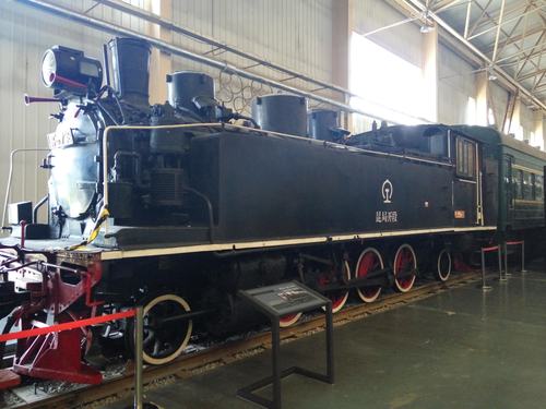 解放51型738号窄轨蒸汽机车,1913年法国制造的客运蒸汽机车.