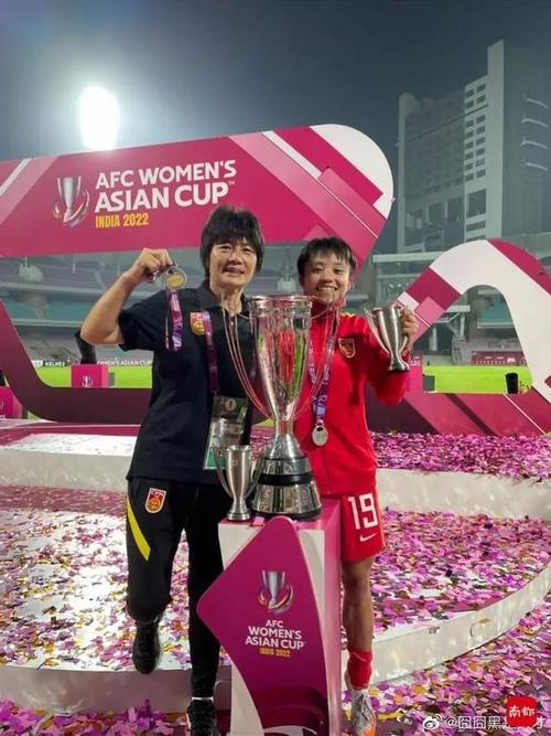 时隔16年,中国女足再夺亚洲杯冠军,点燃全民热情,也让00后女足队员