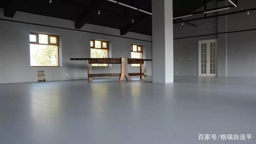 水泥基自流平是一种速凝型水泥基材料,适用在各种大型混凝土地面.