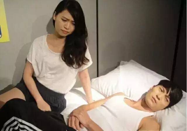 女人最喜欢男人什么部位?结果却是这样的.