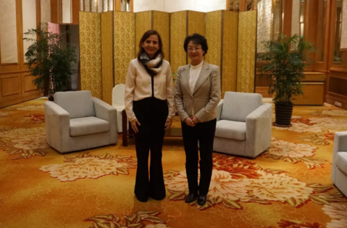 访连期间,副市长温雪琼会见代表团一行,双方就加强两市教育领域交流