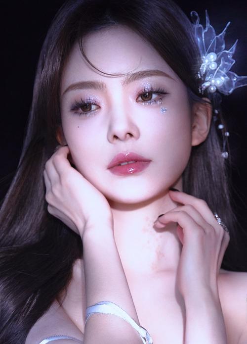 陈卓璇,蓝色蝴蝶抹胸裙,美得像一个小精灵#陈卓璇