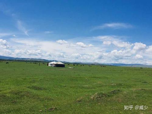 几张乌兰巴托的风景,其实城市风景还可以,虽然规模不及呼和浩特市