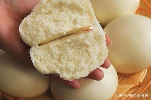 做好的馒头一定要经过二次醒发,二次醒发过的馒头吃起来更松软,更香更