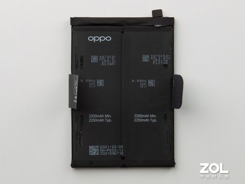 以及为了实现65w超级闪充而采用的更占空间的双电池串联设计,oppo