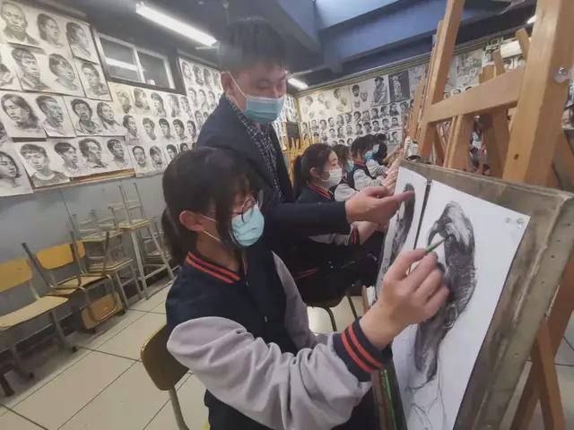 北京市徐悲鸿中学:未来艺术家的摇篮