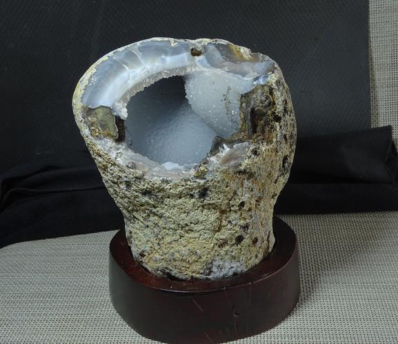 水玉冰魄天然玛瑙水晶洞白晶洞聚宝盆摆件钱袋子洞深摆件