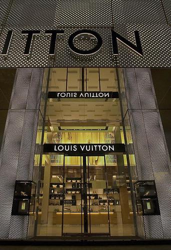 采集    喜欢          查看来源 louisvuitton.cn