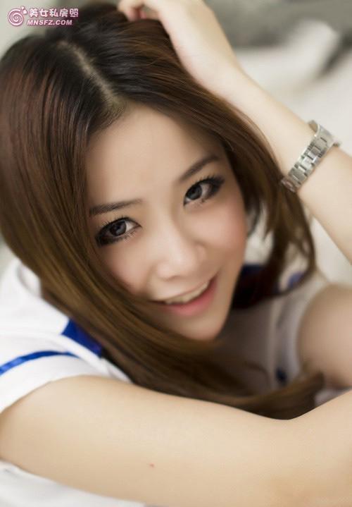 90后美女制服诱惑 性感美女空姐制服控诱惑写真