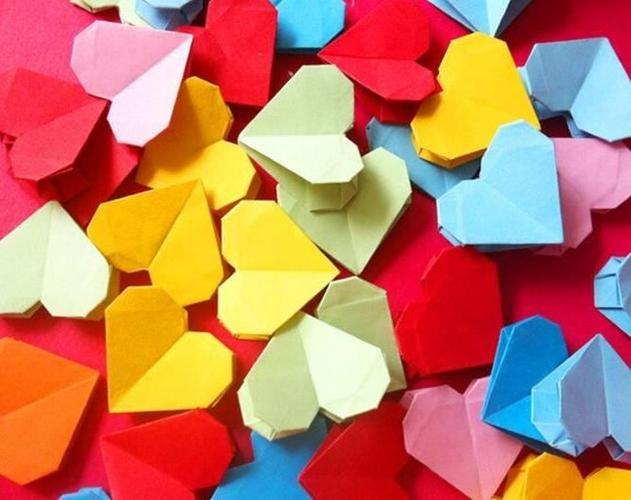 手工心的爱心桃心成品折纸彩色手工制制作情侣折纸