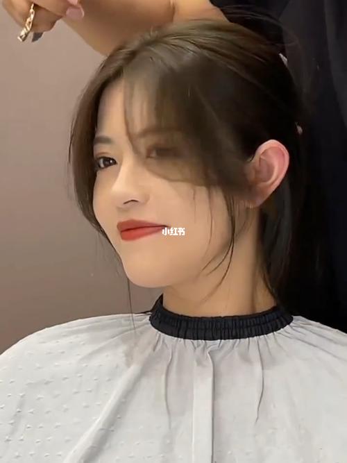 有个超美的八字刘海77最显白的发色什么体验_接头发