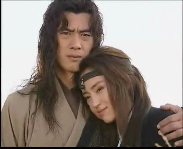 讲的是董璇饰演的女神龙上官燕和任天野饰演的江湖第一杀手鬼见愁司马