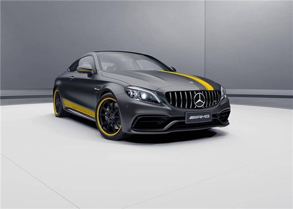 奔驰c63报价轿跑c63s磨砂灰新车多少钱