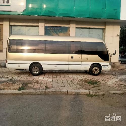 灯塔车辆 灯塔面包车/客车 灯塔金龙 灯塔中巴车 图片由用户自行上传