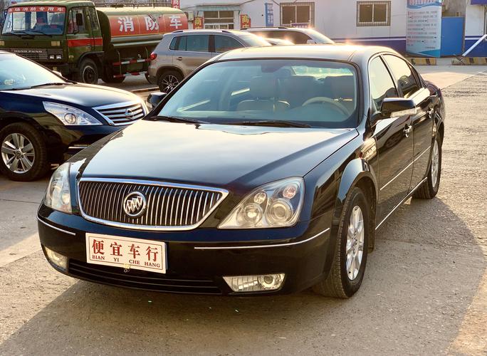 09款6速别克君越,车况非常好,2.8的价格就是为了让你忘记别克的不足.