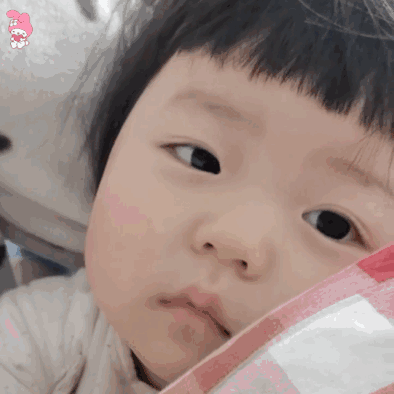 gif表情包小女孩可爱