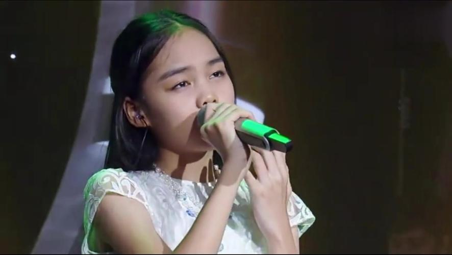 未成年的年纪却是成熟的演绎,汤晶锦一首《海阔天空》
