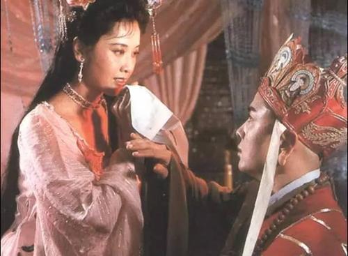 她,就是电视剧西游记中女儿国国王,永远住在每个国人心中的经典东方