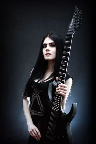 战斗民族美女吉他手 elena verrier