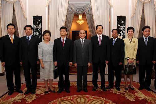 柬埔寨国王西哈莫尼会见孟建柱
