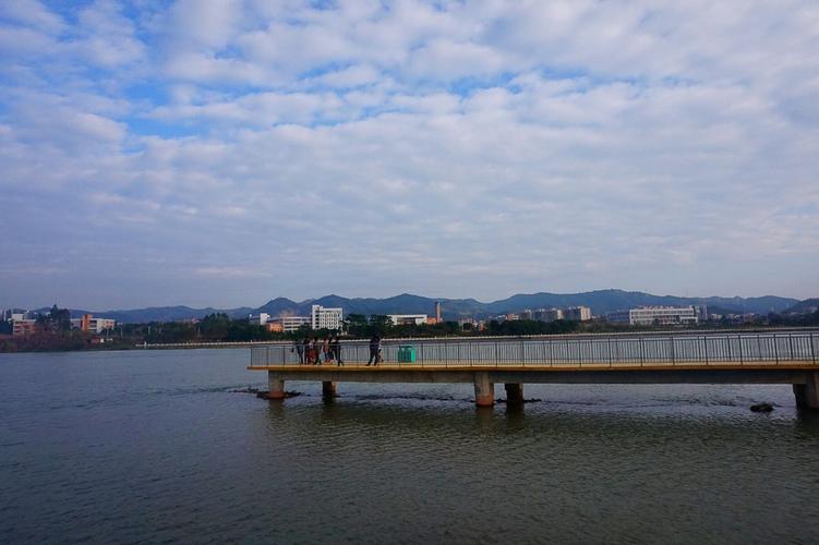 河源东江湾公园