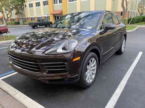 21款保时捷卡宴国六现车新报价接受预定