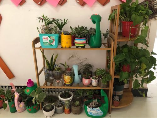 张庄镇中心幼儿园小二班手工制作花盆