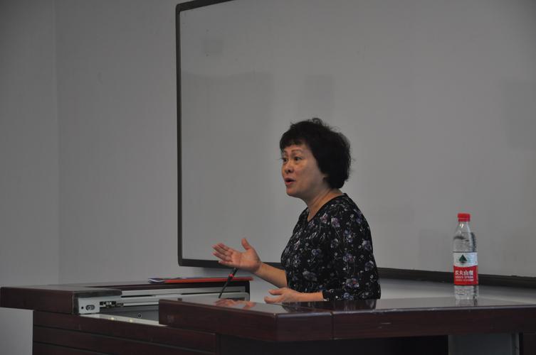 台湾政治大学陈惠馨教授受邀来我校进行学术交流