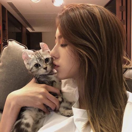 小清新气质女孩头像