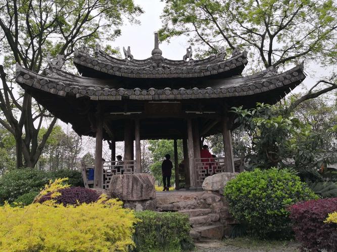 廊,榭,阁③ 写美篇  ①三垟湿地生态园  ②玉苍山国家森林公园 ③花园