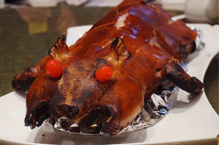 太油,九肚鱼口感也不佳.整只只烤乳猪端上桌的时时候还是很震撼的.