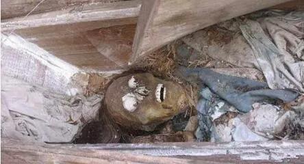 慈禧太后第一宠臣——李莲英,墓中为何只有头颅没有尸