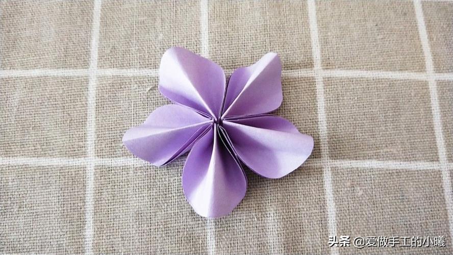 折纸教程:5步完成的可爱小花,简单漂亮又清新