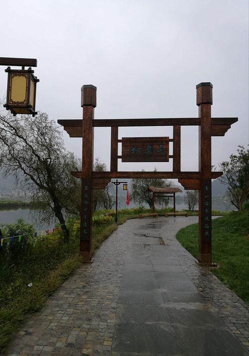 那个小牌坊是不是有什么故事?