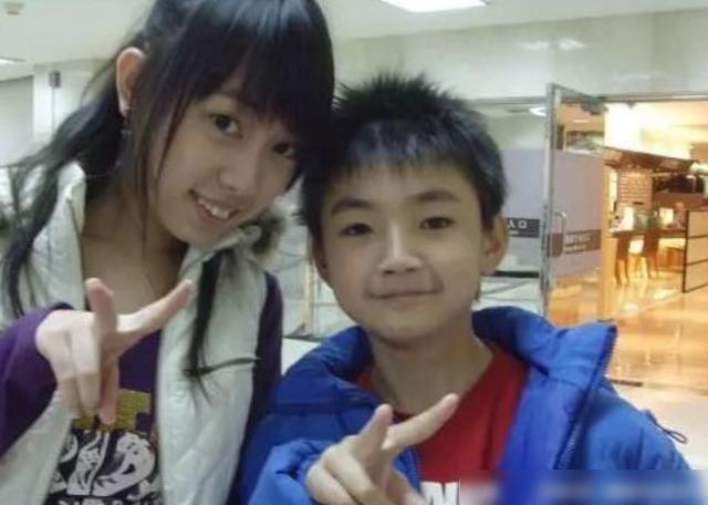 他是最叛逆的童星12岁时与女粉谈恋爱如今25岁的他获刑17年